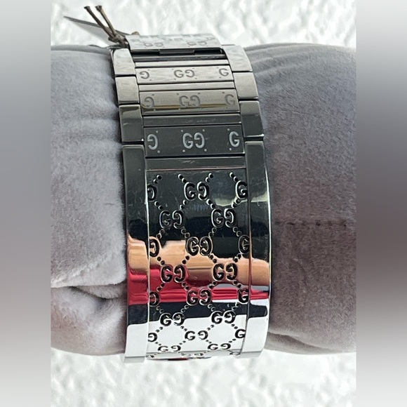 GUCCI TWIRL Stainless Steel YA 112502 - Picture 10 of 17